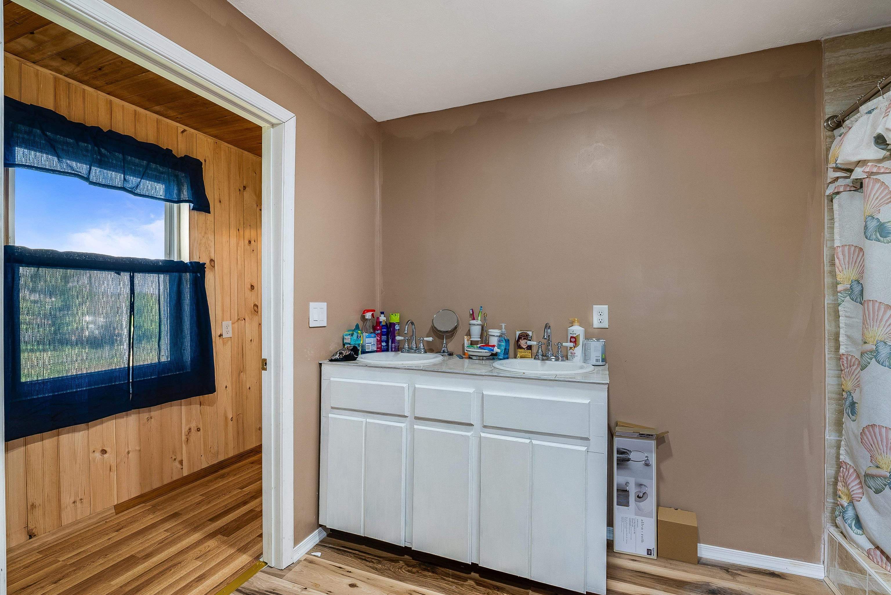 2015 CECIL WAMPLER RD, ROCKINGHAM, Virginia 22841, 5 Bedrooms Bedrooms, ,2 BathroomsBathrooms,Residential,2015 CECIL WAMPLER RD,664786 MLS # 664786