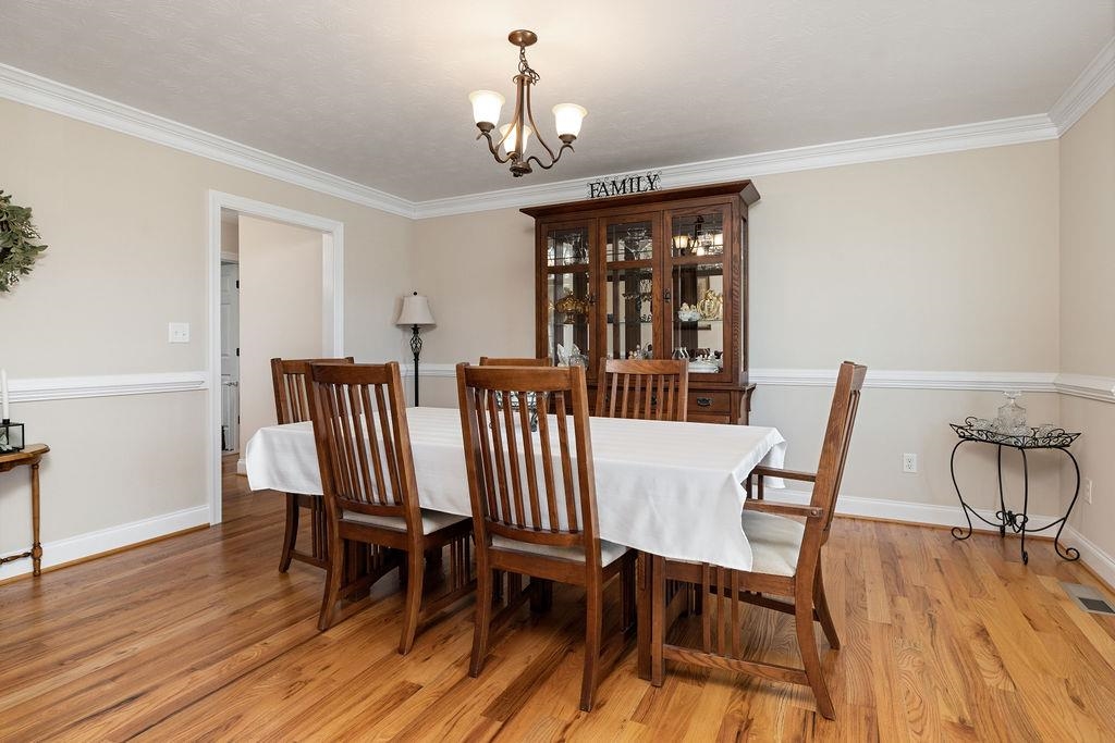 15 DEVONSHIRE CT, FISHERSVILLE, Virginia 22939, 4 Bedrooms Bedrooms, ,3 BathroomsBathrooms,Residential,15 DEVONSHIRE CT,664787 MLS # 664787