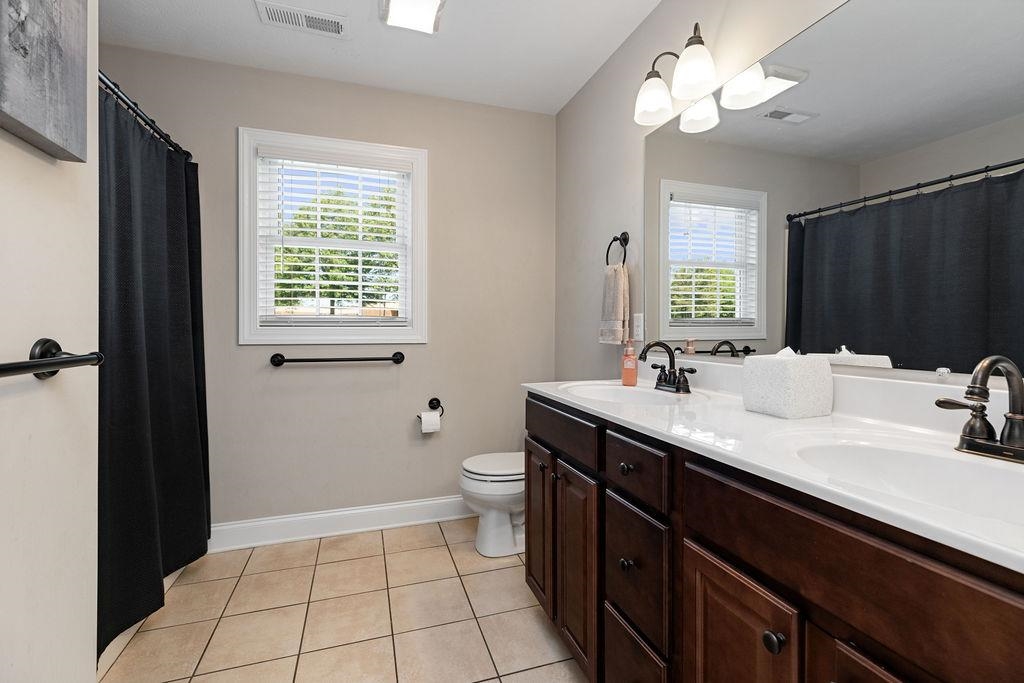 15 DEVONSHIRE CT, FISHERSVILLE, Virginia 22939, 4 Bedrooms Bedrooms, ,3 BathroomsBathrooms,Residential,15 DEVONSHIRE CT,664787 MLS # 664787