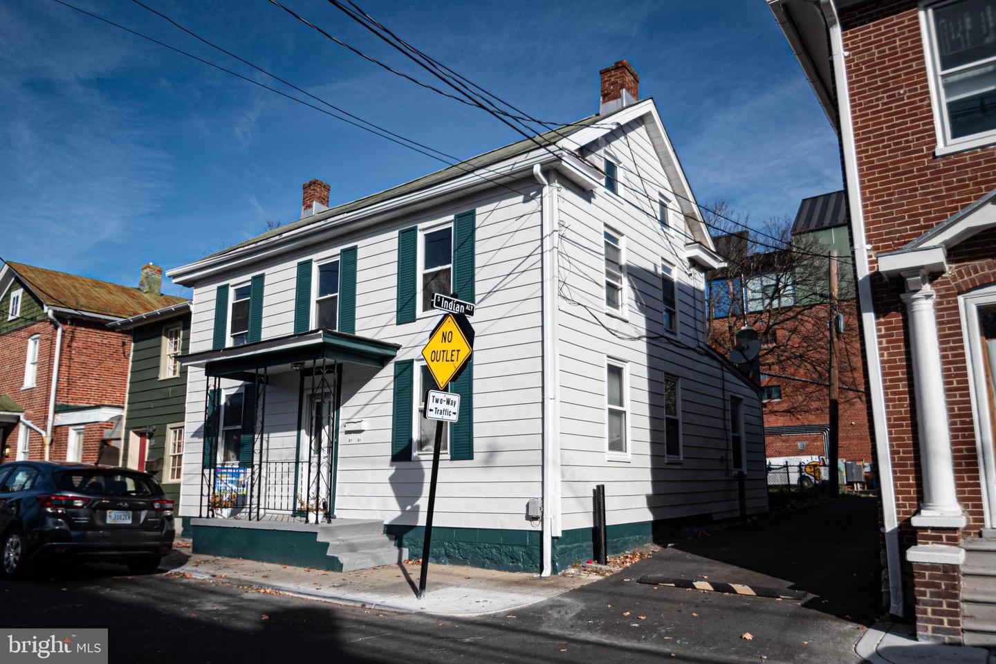 16 W CLIFFORD ST, WINCHESTER, Virginia 22601, 3 Bedrooms Bedrooms, ,2 BathroomsBathrooms,Residential,For sale,16 W CLIFFORD ST,VAWI2007522 MLS # VAWI2007522