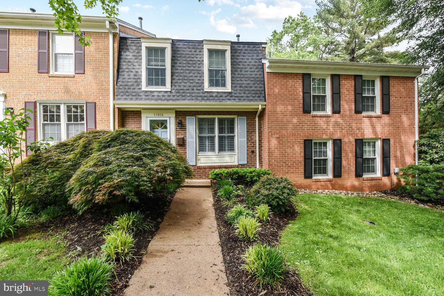 11856 SAINT TRINIANS CT, RESTON, Virginia 20191, 3 Bedrooms Bedrooms, ,2 BathroomsBathrooms,Residential,For sale,11856 SAINT TRINIANS CT,VAFX2236180 MLS # VAFX2236180