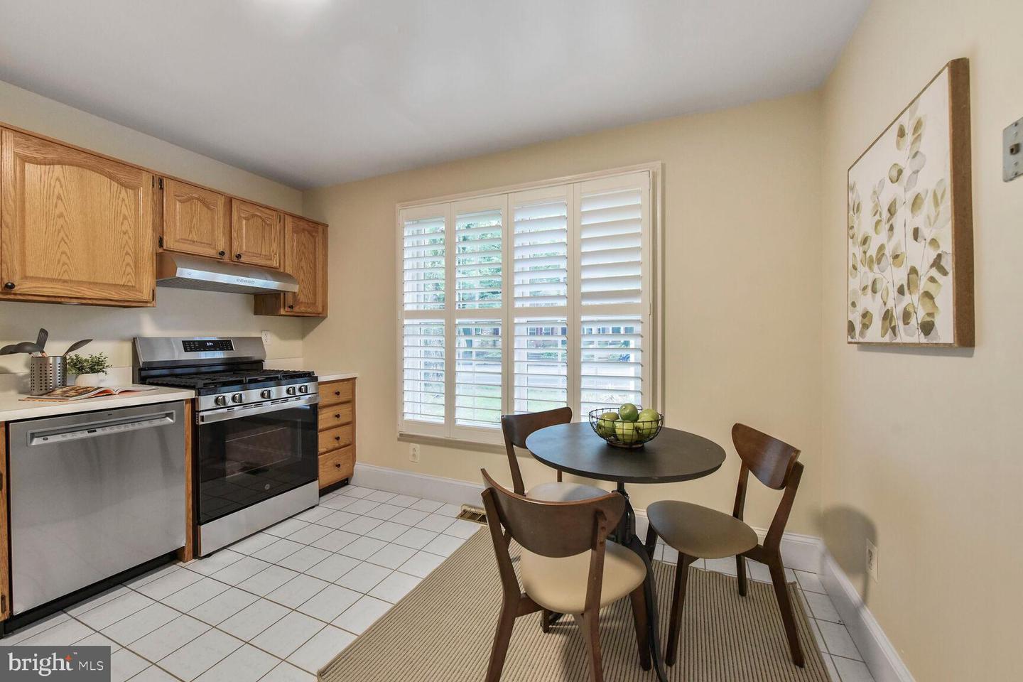 11856 SAINT TRINIANS CT, RESTON, Virginia 20191, 3 Bedrooms Bedrooms, ,2 BathroomsBathrooms,Residential,For sale,11856 SAINT TRINIANS CT,VAFX2236180 MLS # VAFX2236180