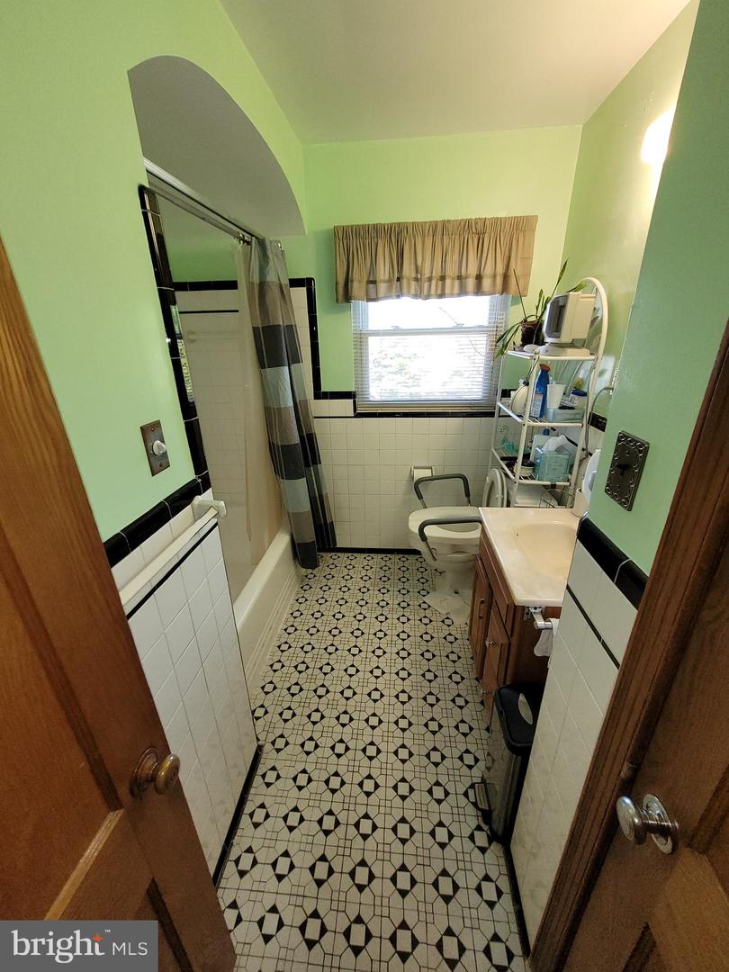 3512 CARPENTER ST SE, WASHINGTON, District Of Columbia 20020, 3 Bedrooms Bedrooms, ,2 BathroomsBathrooms,Residential,For sale,3512 CARPENTER ST SE,DCDC2197920 MLS # DCDC2197920