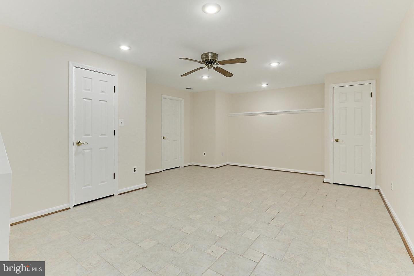 13407 BROOKFIELD DR, CHANTILLY, Virginia 20151, 4 Bedrooms Bedrooms, ,2 BathroomsBathrooms,Residential,For sale,13407 BROOKFIELD DR,VAFX2237734 MLS # VAFX2237734