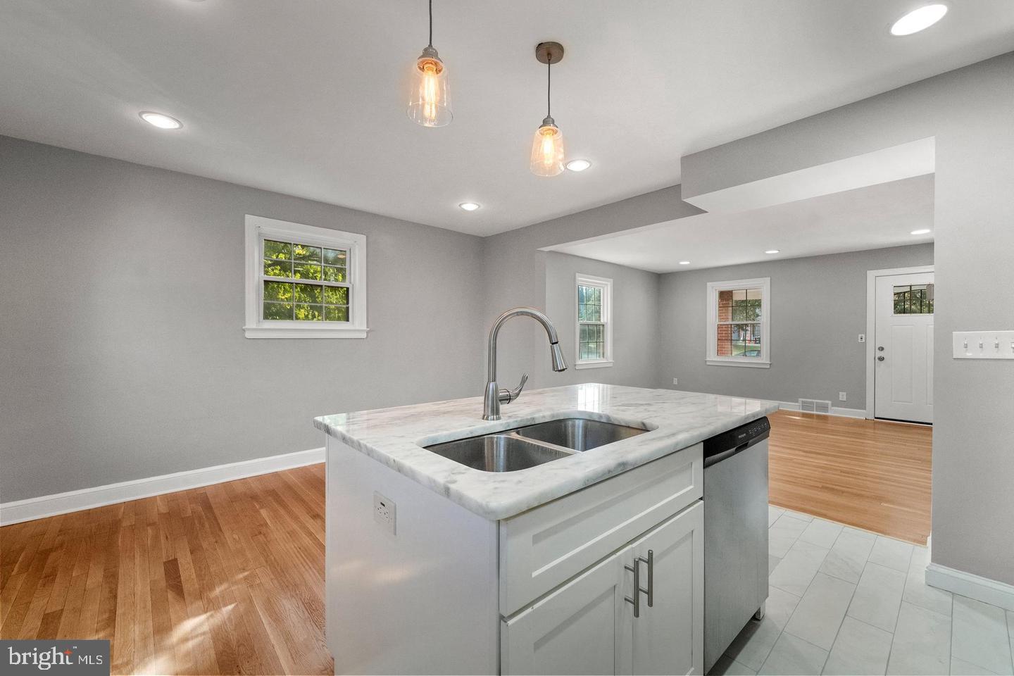 2226 GOOD HOPE RD SE, WASHINGTON, District Of Columbia 20020, 3 Bedrooms Bedrooms, ,3 BathroomsBathrooms,Residential,For sale,2226 GOOD HOPE RD SE,DCDC2199898 MLS # DCDC2199898