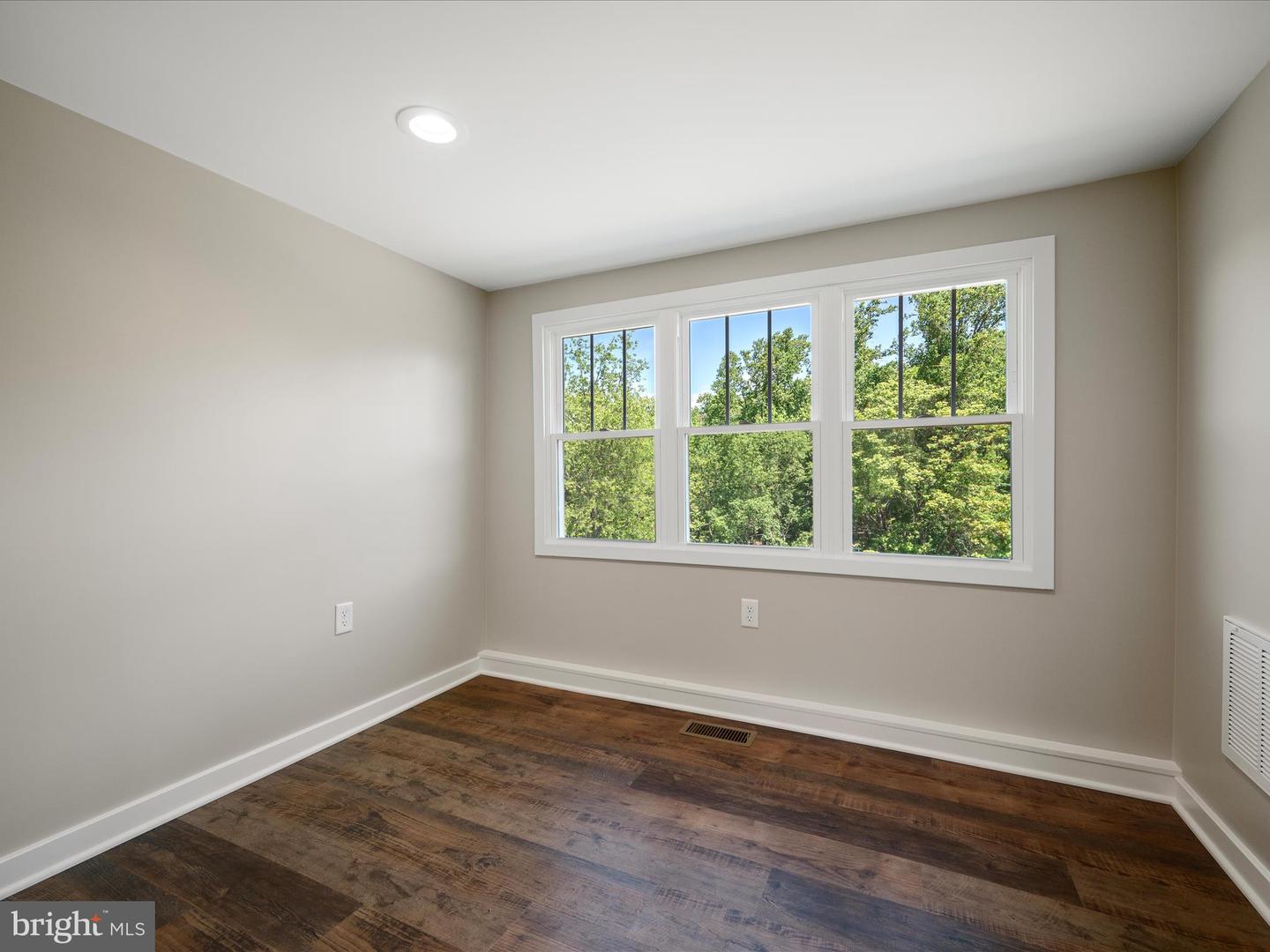 1322 BLOOMERY PIKE, CROSS JUNCTION, Virginia 22625, 3 Bedrooms Bedrooms, ,2 BathroomsBathrooms,Residential,For sale,1322 BLOOMERY PIKE,VAFV2034098 MLS # VAFV2034098
