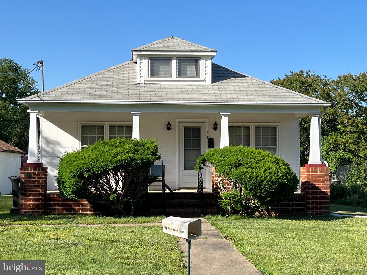 115 LONGSTREET AVE, FREDERICKSBURG, Virginia 22401, 2 Bedrooms Bedrooms, ,1 BathroomBathrooms,Residential,For sale,115 LONGSTREET AVE,VAFB2008234 MLS # VAFB2008234