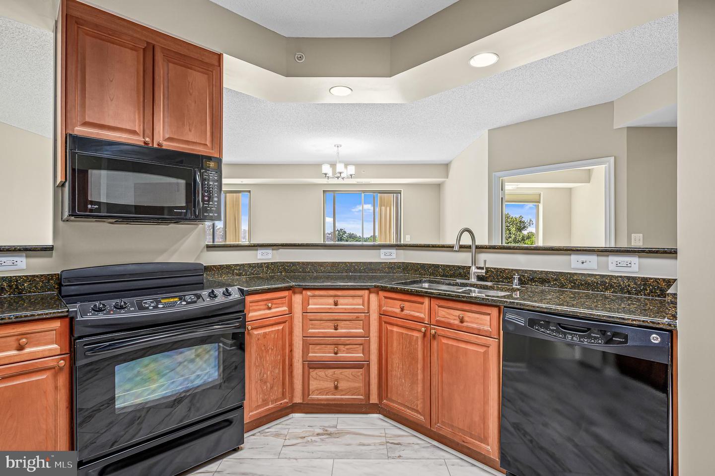 19355 CYPRESS RIDGE TER #802, LEESBURG, Virginia 20176, 3 Bedrooms Bedrooms, ,2 BathroomsBathrooms,Residential,For sale,19355 CYPRESS RIDGE TER #802,VALO2096592 MLS # VALO2096592