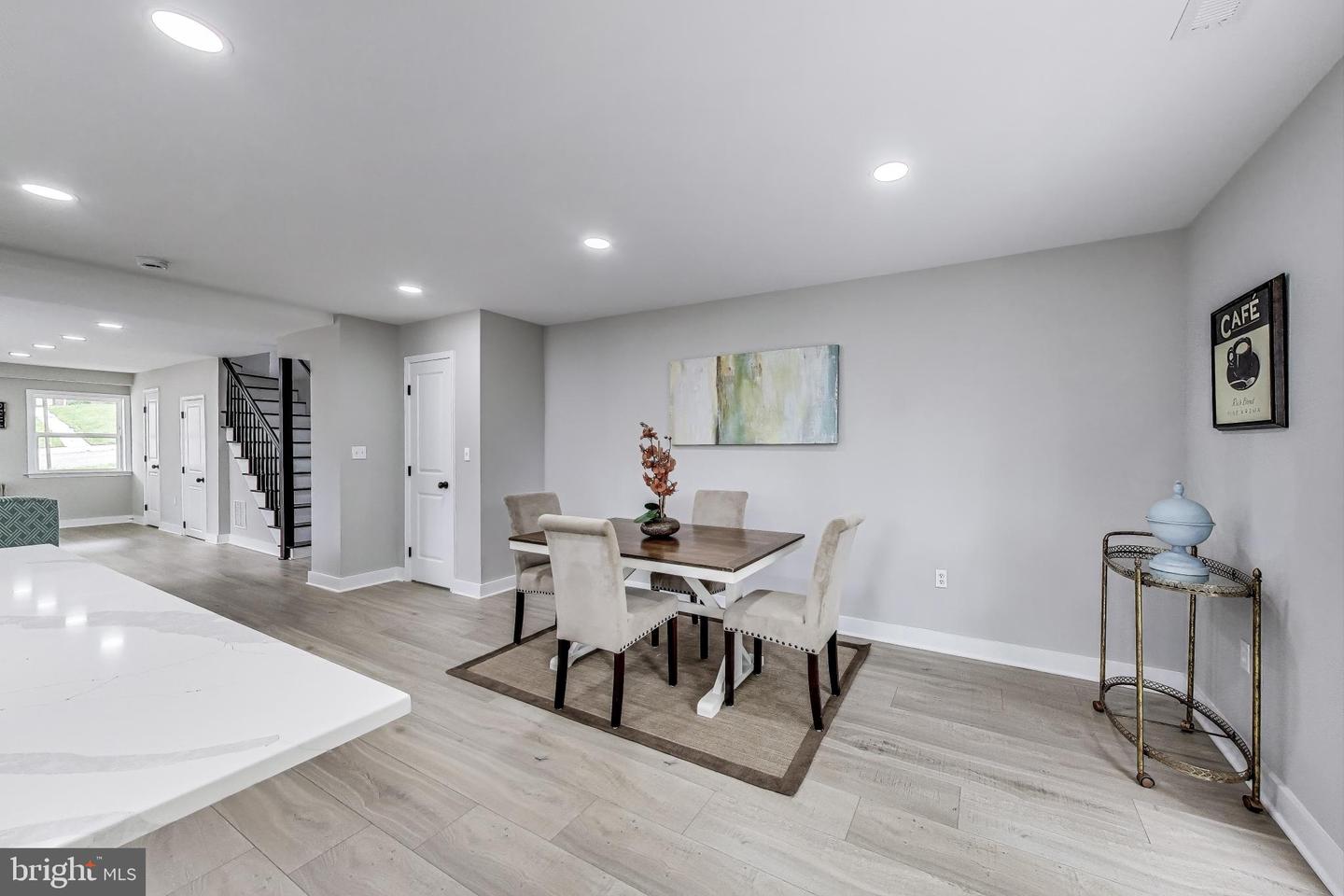 5209 10TH PL S, ARLINGTON, Virginia 22204, 3 Bedrooms Bedrooms, ,2 BathroomsBathrooms,Residential,For sale,5209 10TH PL S,VAAR2057542 MLS # VAAR2057542