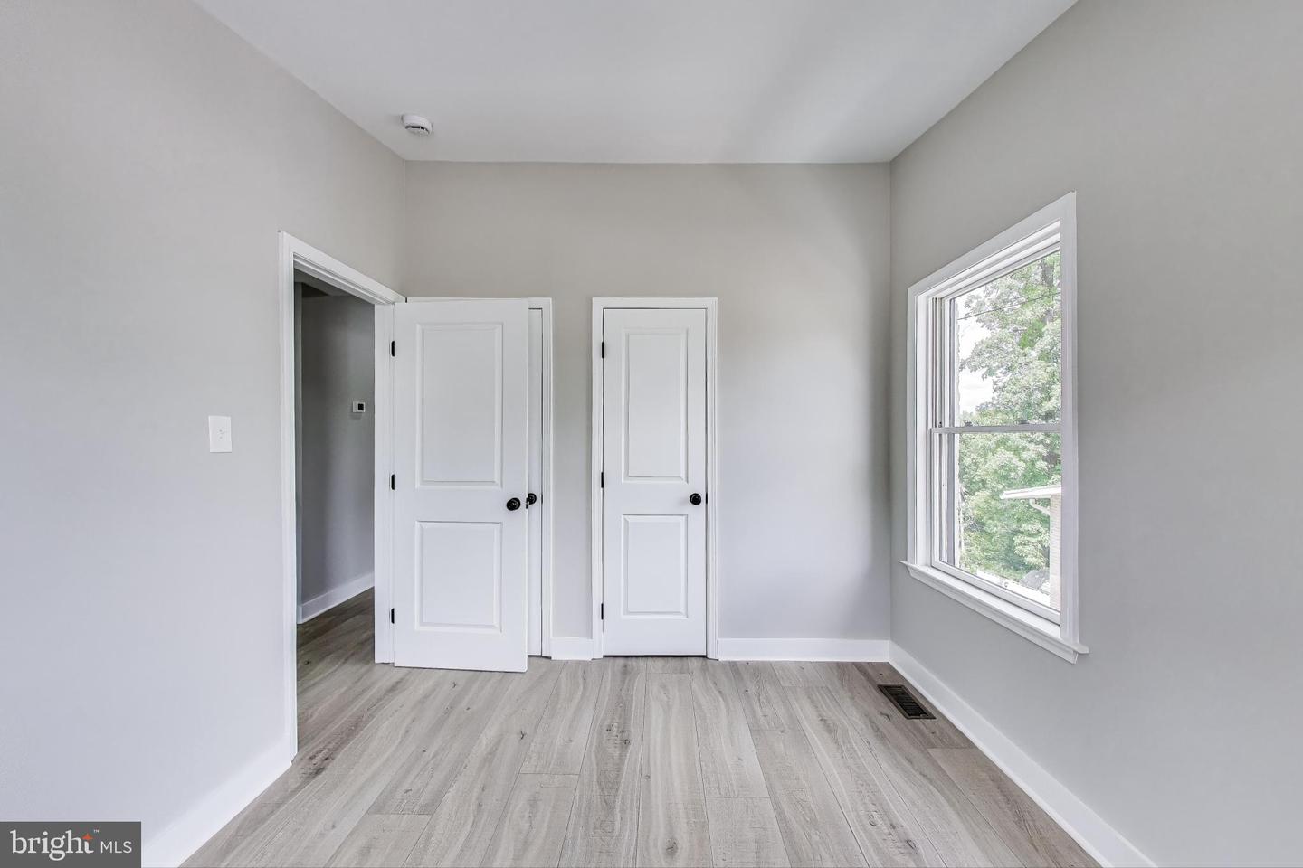 5209 10TH PL S, ARLINGTON, Virginia 22204, 3 Bedrooms Bedrooms, ,2 BathroomsBathrooms,Residential,For sale,5209 10TH PL S,VAAR2057542 MLS # VAAR2057542
