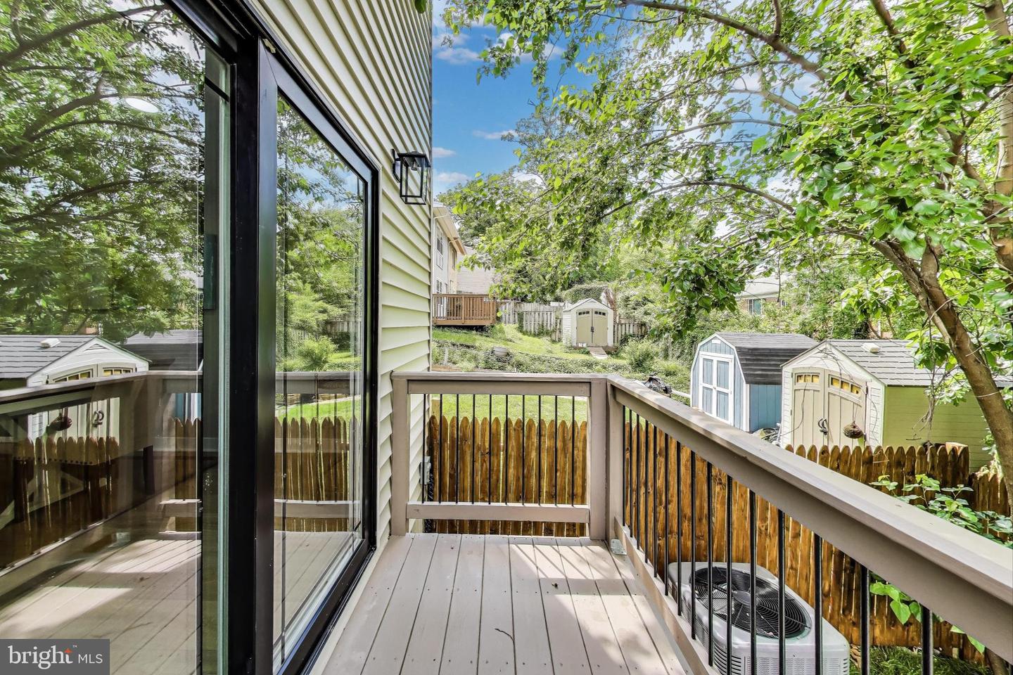 5209 10TH PL S, ARLINGTON, Virginia 22204, 3 Bedrooms Bedrooms, ,2 BathroomsBathrooms,Residential,For sale,5209 10TH PL S,VAAR2057542 MLS # VAAR2057542