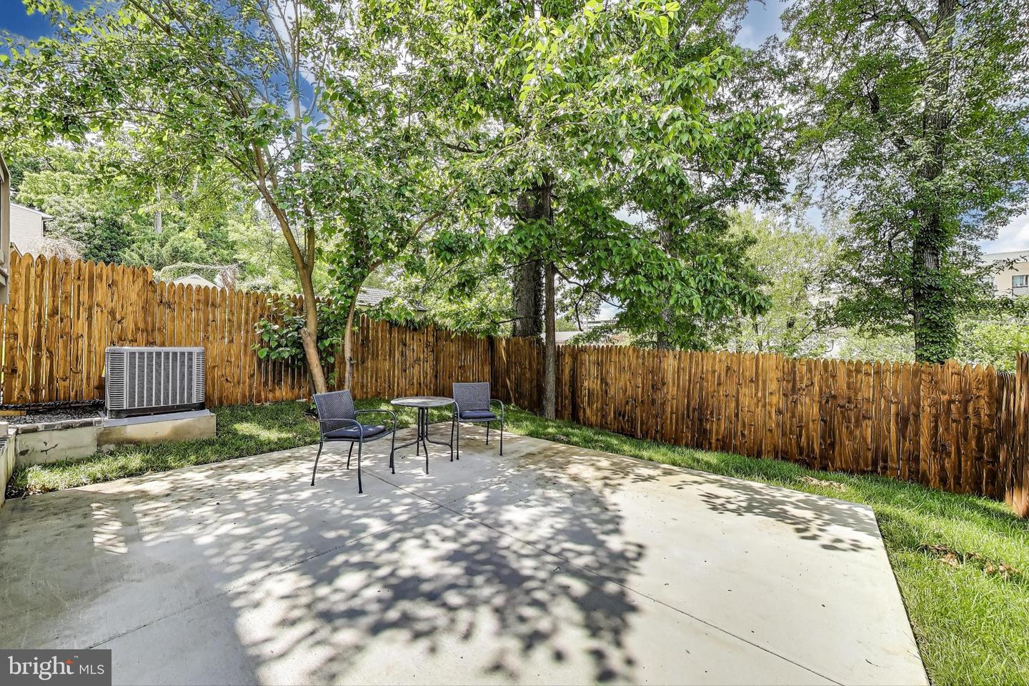 5209 10TH PL S, ARLINGTON, Virginia 22204, 3 Bedrooms Bedrooms, ,2 BathroomsBathrooms,Residential,For sale,5209 10TH PL S,VAAR2057542 MLS # VAAR2057542