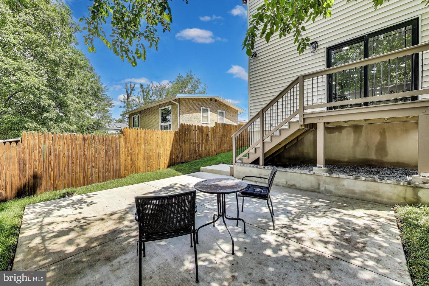 5209 10TH PL S, ARLINGTON, Virginia 22204, 3 Bedrooms Bedrooms, ,2 BathroomsBathrooms,Residential,For sale,5209 10TH PL S,VAAR2057542 MLS # VAAR2057542