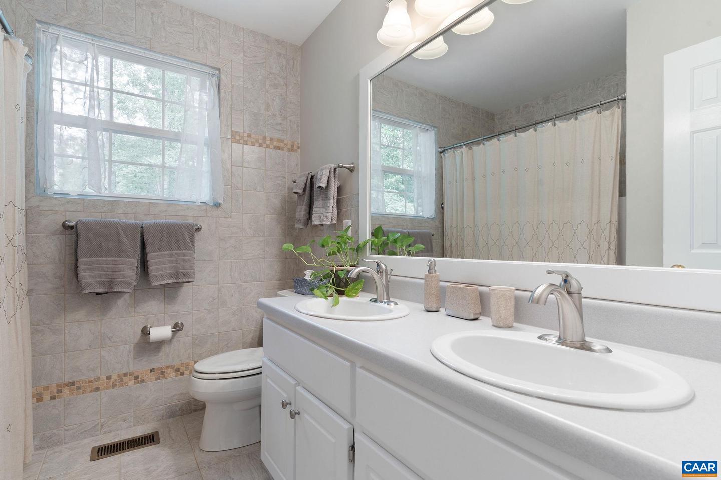 2657 CORALBERRY PL, CHARLOTTESVILLE, Virginia 22911, 4 Bedrooms Bedrooms, ,2 BathroomsBathrooms,Residential,For sale,2657 CORALBERRY PL,664616 MLS # 664616