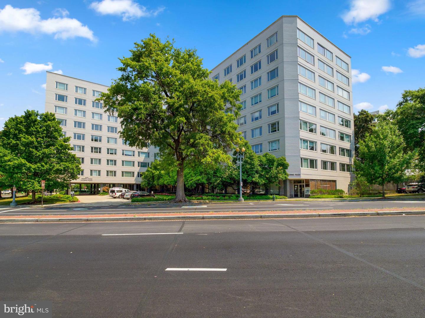 2475 VIRGINIA AVE NW #608, WASHINGTON, District Of Columbia 20037, 1 Bedroom Bedrooms, ,1 BathroomBathrooms,Residential,For sale,2475 VIRGINIA AVE NW #608,DCDC2201374 MLS # DCDC2201374