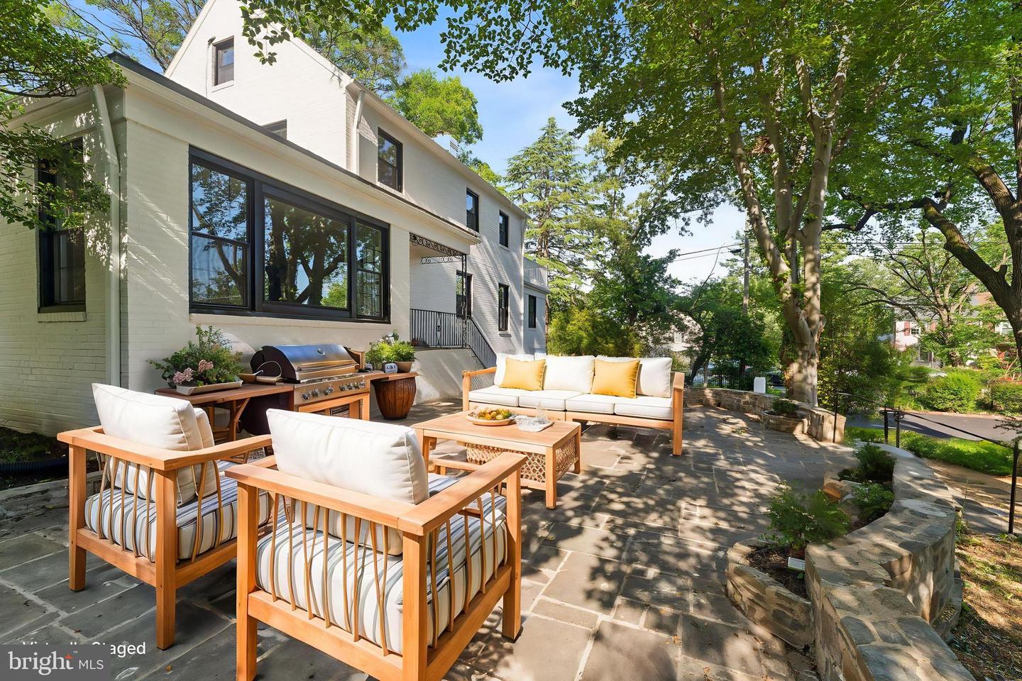 1901 BELLE HAVEN RD, ALEXANDRIA, Virginia 22307, 5 Bedrooms Bedrooms, ,3 BathroomsBathrooms,Residential,For sale,1901 BELLE HAVEN RD,VAFX2241804 MLS # VAFX2241804