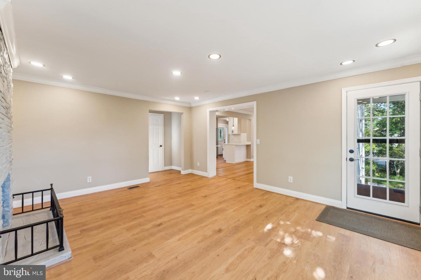 1901 BELLE HAVEN RD, ALEXANDRIA, Virginia 22307, 5 Bedrooms Bedrooms, ,3 BathroomsBathrooms,Residential,For sale,1901 BELLE HAVEN RD,VAFX2241804 MLS # VAFX2241804