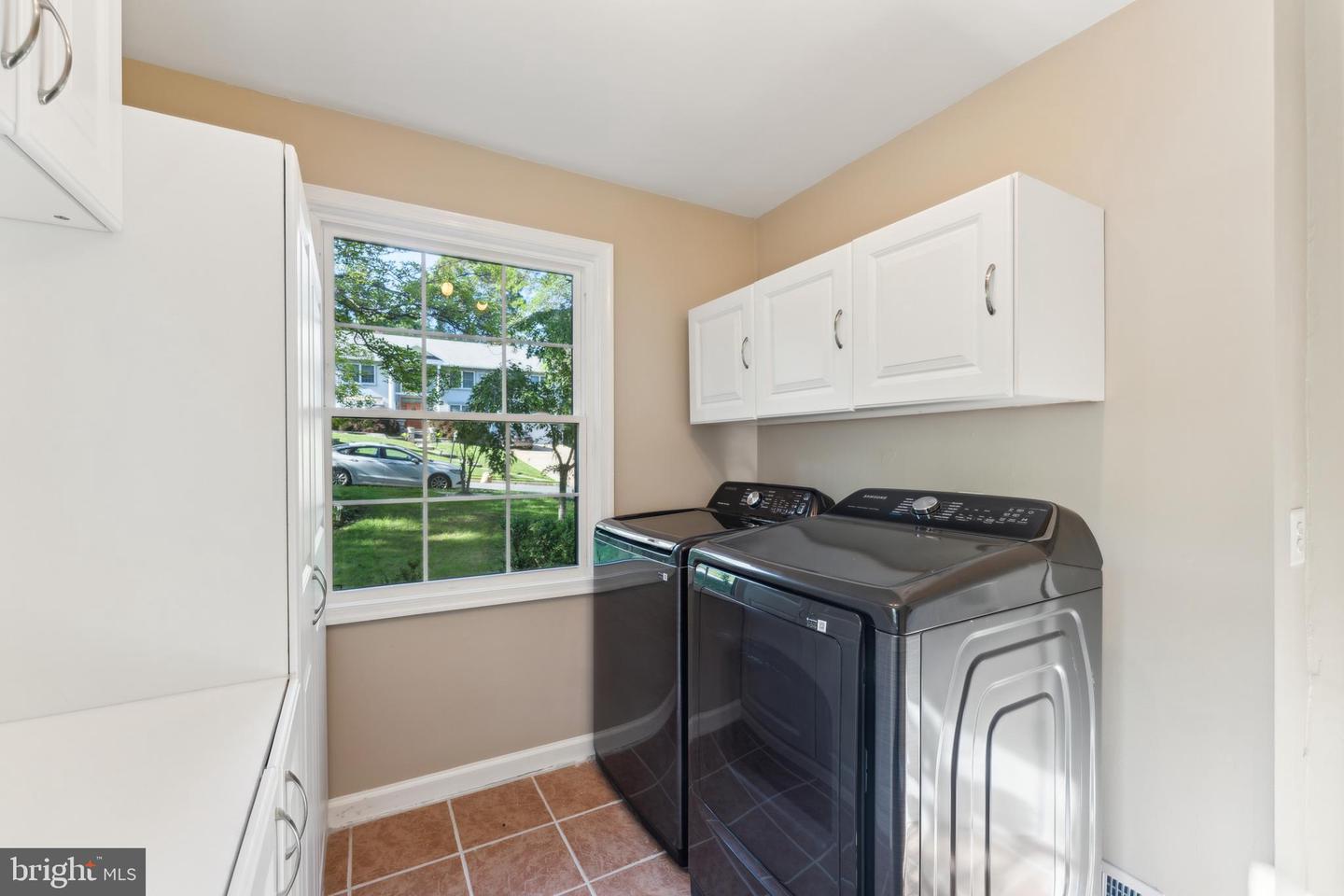 1901 BELLE HAVEN RD, ALEXANDRIA, Virginia 22307, 5 Bedrooms Bedrooms, ,3 BathroomsBathrooms,Residential,For sale,1901 BELLE HAVEN RD,VAFX2241804 MLS # VAFX2241804