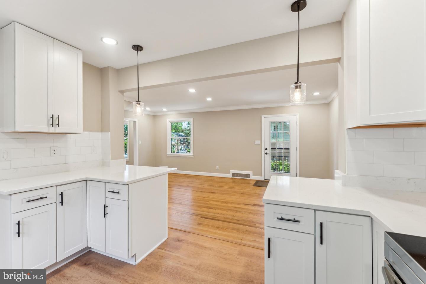 1901 BELLE HAVEN RD, ALEXANDRIA, Virginia 22307, 5 Bedrooms Bedrooms, ,3 BathroomsBathrooms,Residential,For sale,1901 BELLE HAVEN RD,VAFX2241804 MLS # VAFX2241804