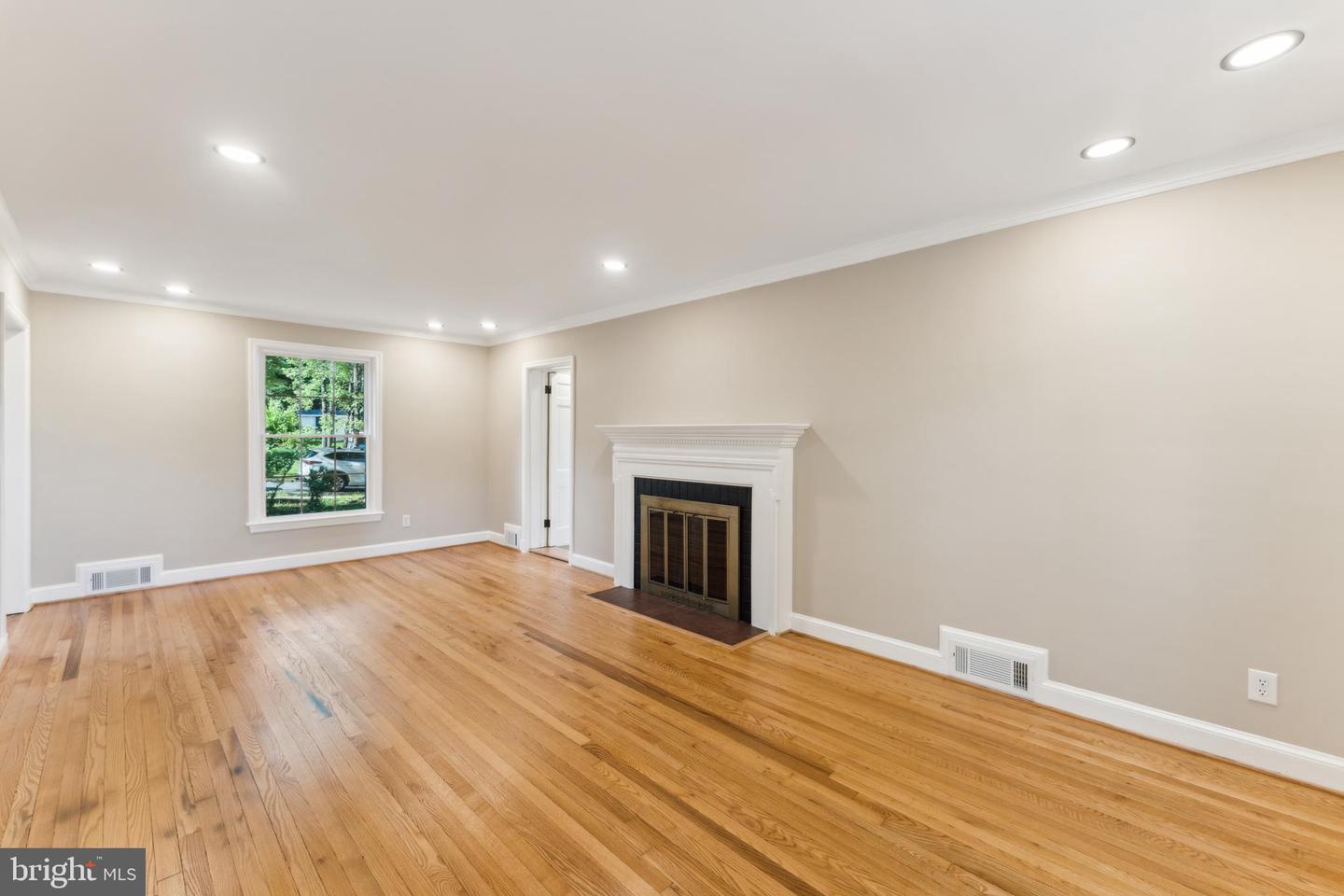 1901 BELLE HAVEN RD, ALEXANDRIA, Virginia 22307, 5 Bedrooms Bedrooms, ,3 BathroomsBathrooms,Residential,For sale,1901 BELLE HAVEN RD,VAFX2241804 MLS # VAFX2241804