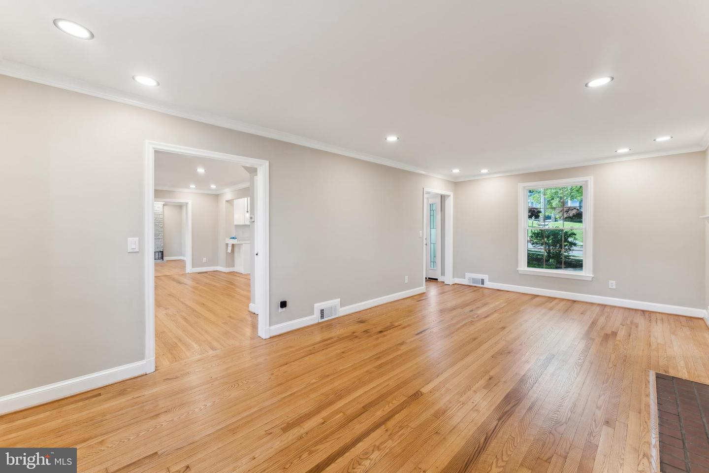 1901 BELLE HAVEN RD, ALEXANDRIA, Virginia 22307, 5 Bedrooms Bedrooms, ,3 BathroomsBathrooms,Residential,For sale,1901 BELLE HAVEN RD,VAFX2241804 MLS # VAFX2241804