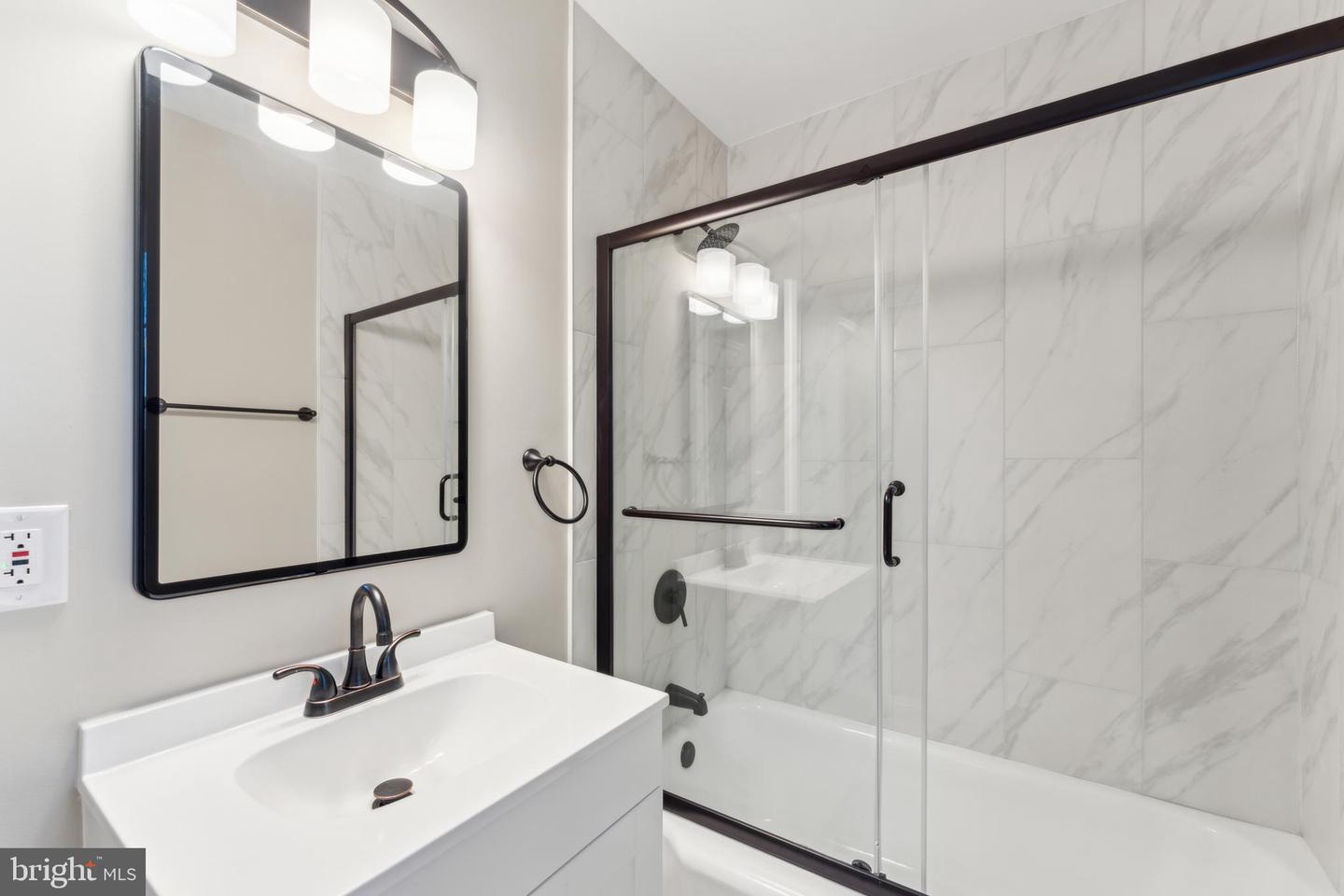1901 BELLE HAVEN RD, ALEXANDRIA, Virginia 22307, 5 Bedrooms Bedrooms, ,3 BathroomsBathrooms,Residential,For sale,1901 BELLE HAVEN RD,VAFX2241804 MLS # VAFX2241804