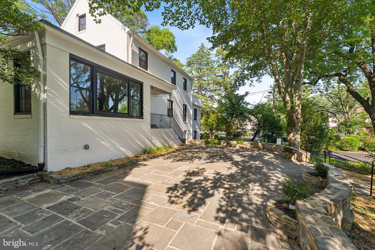 1901 BELLE HAVEN RD, ALEXANDRIA, Virginia 22307, 5 Bedrooms Bedrooms, ,3 BathroomsBathrooms,Residential,For sale,1901 BELLE HAVEN RD,VAFX2241804 MLS # VAFX2241804