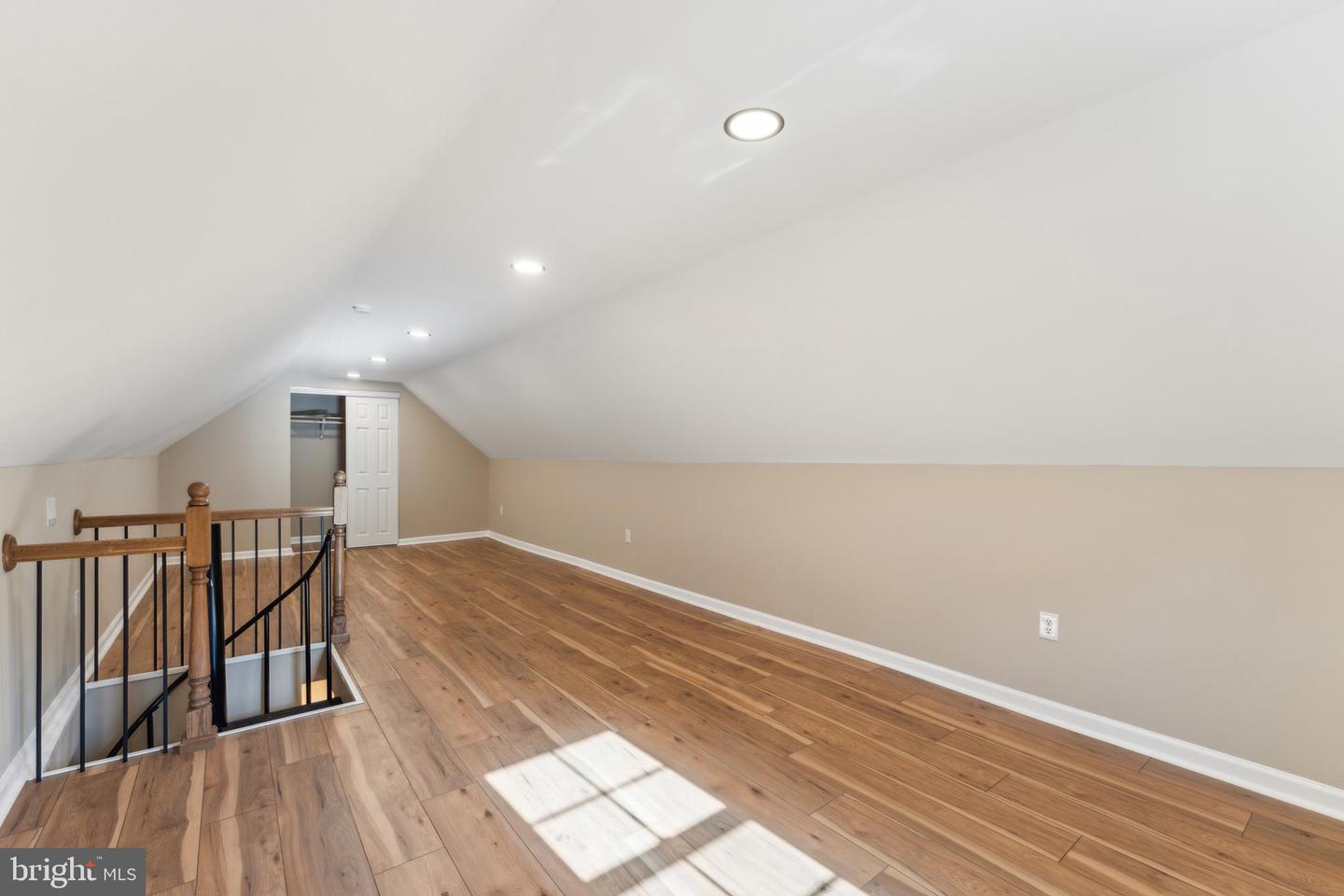 1901 BELLE HAVEN RD, ALEXANDRIA, Virginia 22307, 5 Bedrooms Bedrooms, ,3 BathroomsBathrooms,Residential,For sale,1901 BELLE HAVEN RD,VAFX2241804 MLS # VAFX2241804