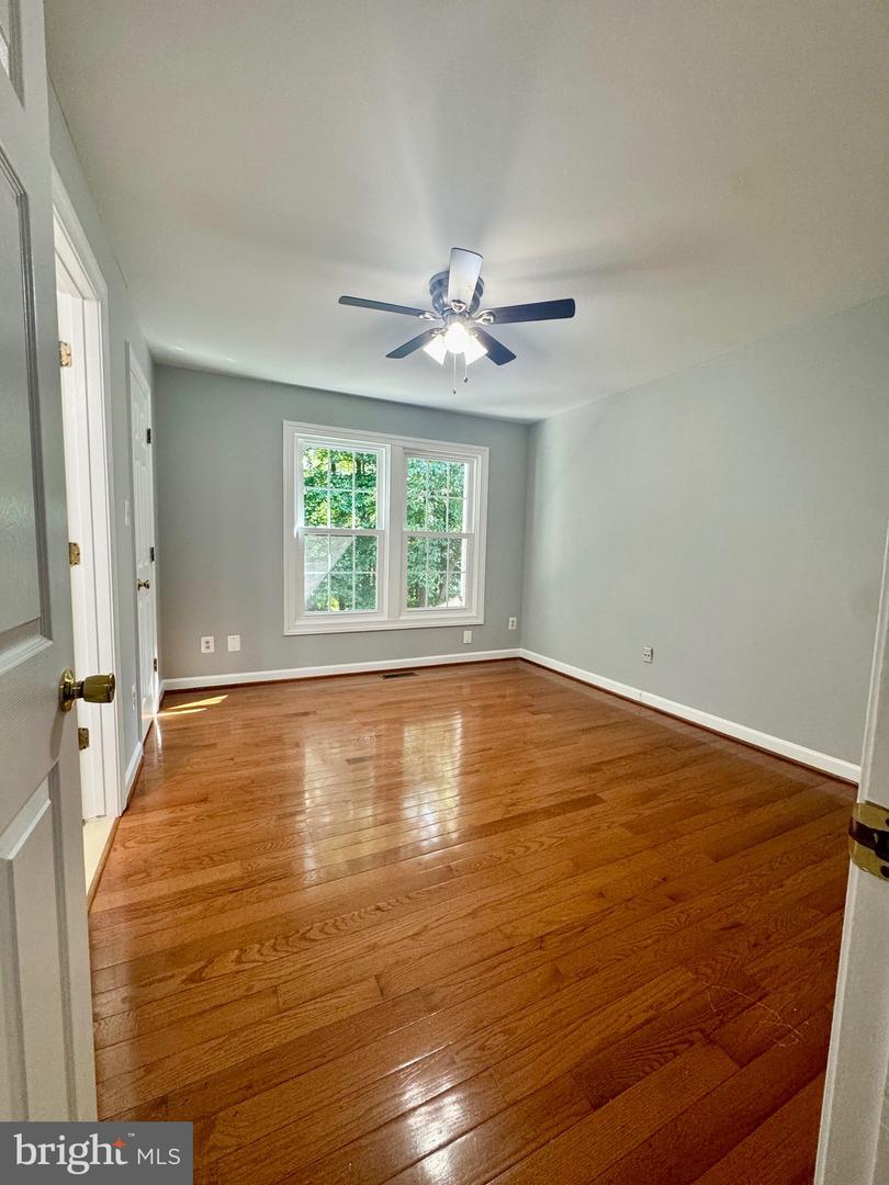 14503 BATTERY RIDGE LN, CENTREVILLE, Virginia 20120, 4 Bedrooms Bedrooms, 4 Rooms Rooms,3 BathroomsBathrooms,Residential,For sale,14503 BATTERY RIDGE LN,VAFX2241872 MLS # VAFX2241872