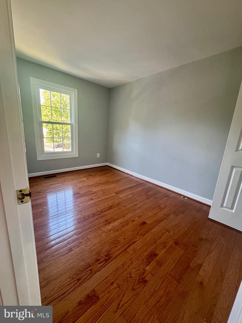 14503 BATTERY RIDGE LN, CENTREVILLE, Virginia 20120, 4 Bedrooms Bedrooms, 4 Rooms Rooms,3 BathroomsBathrooms,Residential,For sale,14503 BATTERY RIDGE LN,VAFX2241872 MLS # VAFX2241872