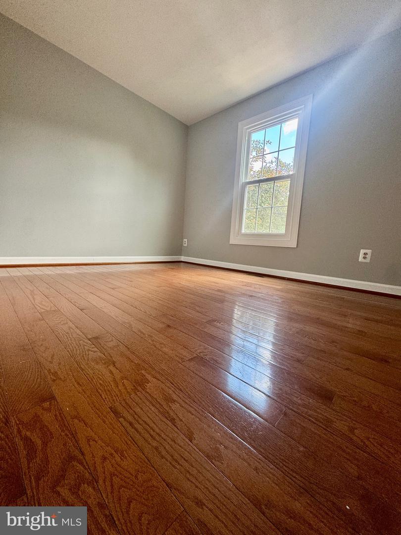 14503 BATTERY RIDGE LN, CENTREVILLE, Virginia 20120, 4 Bedrooms Bedrooms, 4 Rooms Rooms,3 BathroomsBathrooms,Residential,For sale,14503 BATTERY RIDGE LN,VAFX2241872 MLS # VAFX2241872