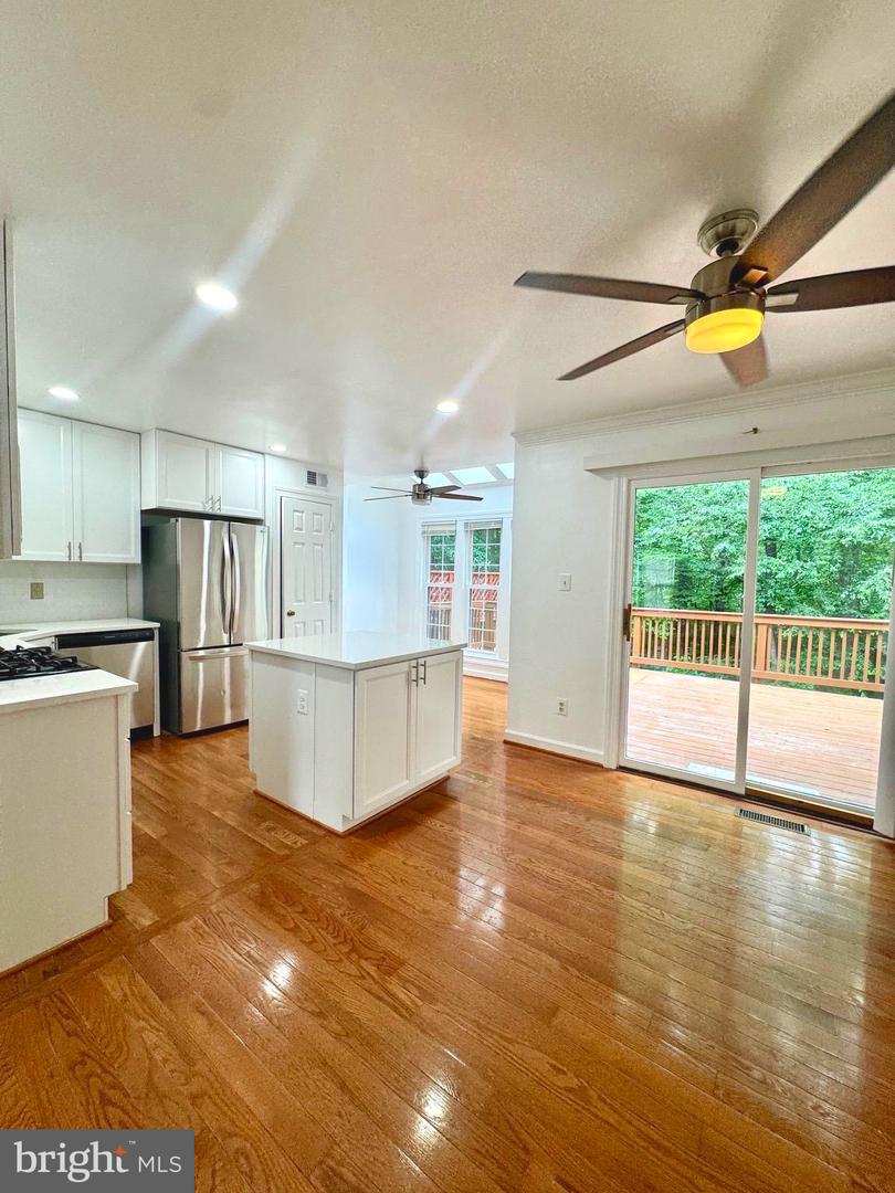 14503 BATTERY RIDGE LN, CENTREVILLE, Virginia 20120, 4 Bedrooms Bedrooms, 4 Rooms Rooms,3 BathroomsBathrooms,Residential,For sale,14503 BATTERY RIDGE LN,VAFX2241872 MLS # VAFX2241872
