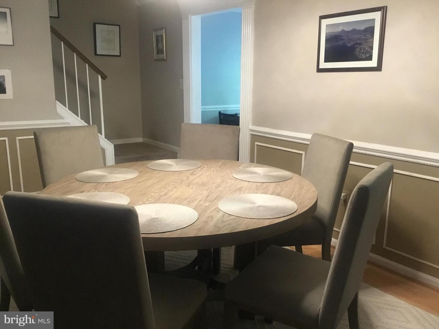 7709 GROMWELL CT, SPRINGFIELD, Virginia 22152, 2 Bedrooms Bedrooms, ,3 BathroomsBathrooms,Residential,For sale,7709 GROMWELL CT,VAFX2242178 MLS # VAFX2242178