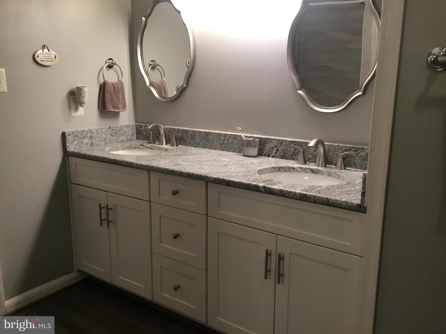 7709 GROMWELL CT, SPRINGFIELD, Virginia 22152, 2 Bedrooms Bedrooms, ,3 BathroomsBathrooms,Residential,For sale,7709 GROMWELL CT,VAFX2242178 MLS # VAFX2242178
