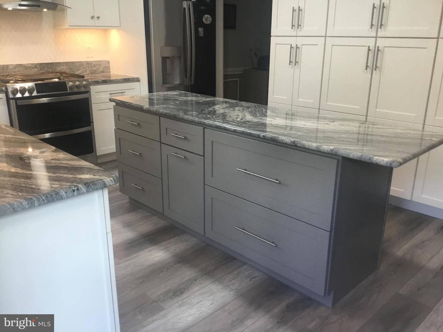 7709 GROMWELL CT, SPRINGFIELD, Virginia 22152, 2 Bedrooms Bedrooms, ,3 BathroomsBathrooms,Residential,For sale,7709 GROMWELL CT,VAFX2242178 MLS # VAFX2242178