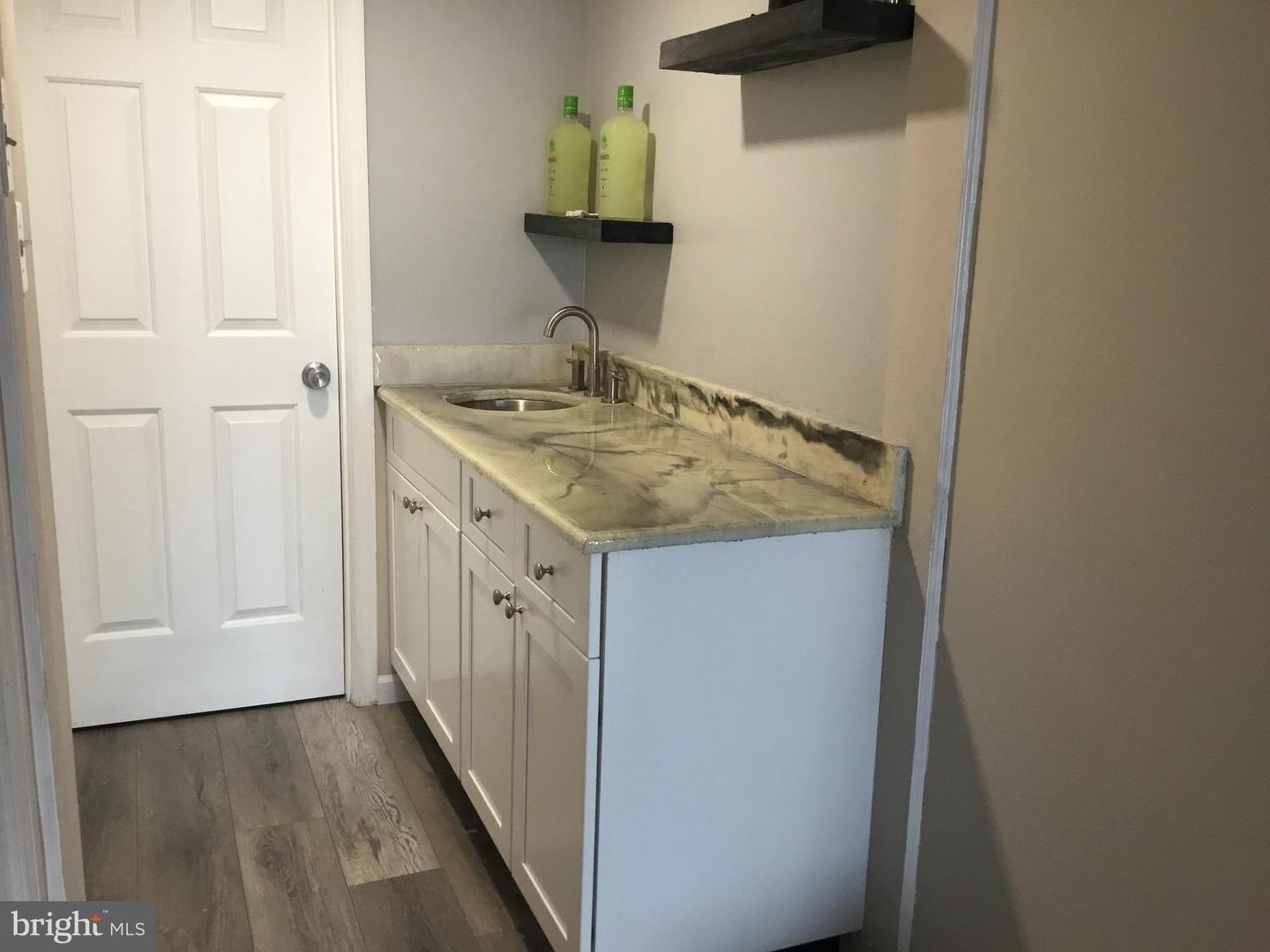 7709 GROMWELL CT, SPRINGFIELD, Virginia 22152, 2 Bedrooms Bedrooms, ,3 BathroomsBathrooms,Residential,For sale,7709 GROMWELL CT,VAFX2242178 MLS # VAFX2242178