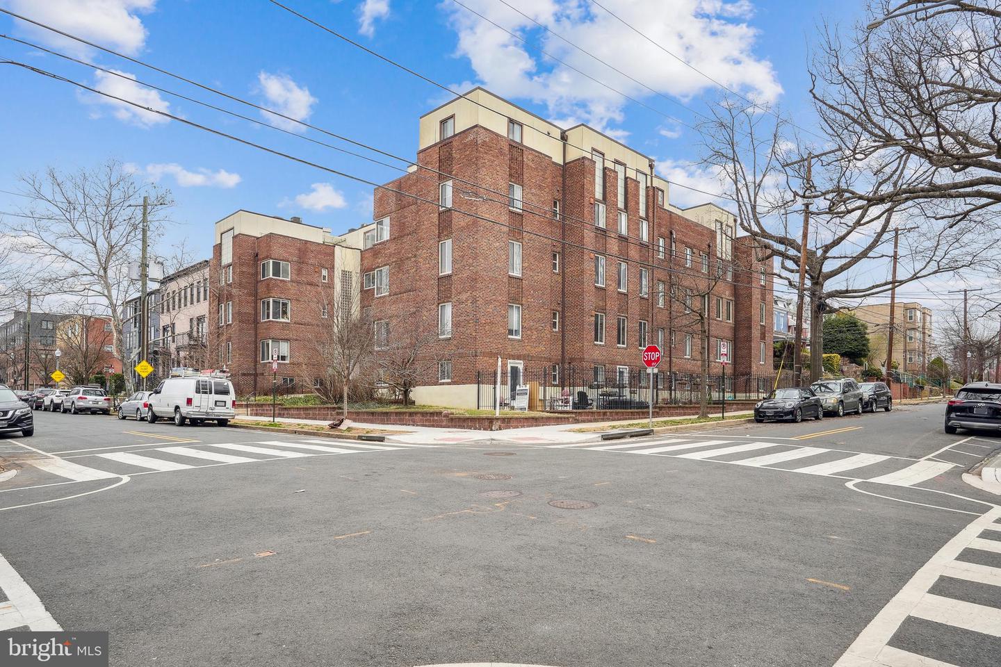 5401 9TH ST NW #202, WASHINGTON, District Of Columbia 20011, 1 Bedroom Bedrooms, ,1 BathroomBathrooms,Residential,For sale,5401 9TH ST NW #202,DCDC2201722 MLS # DCDC2201722