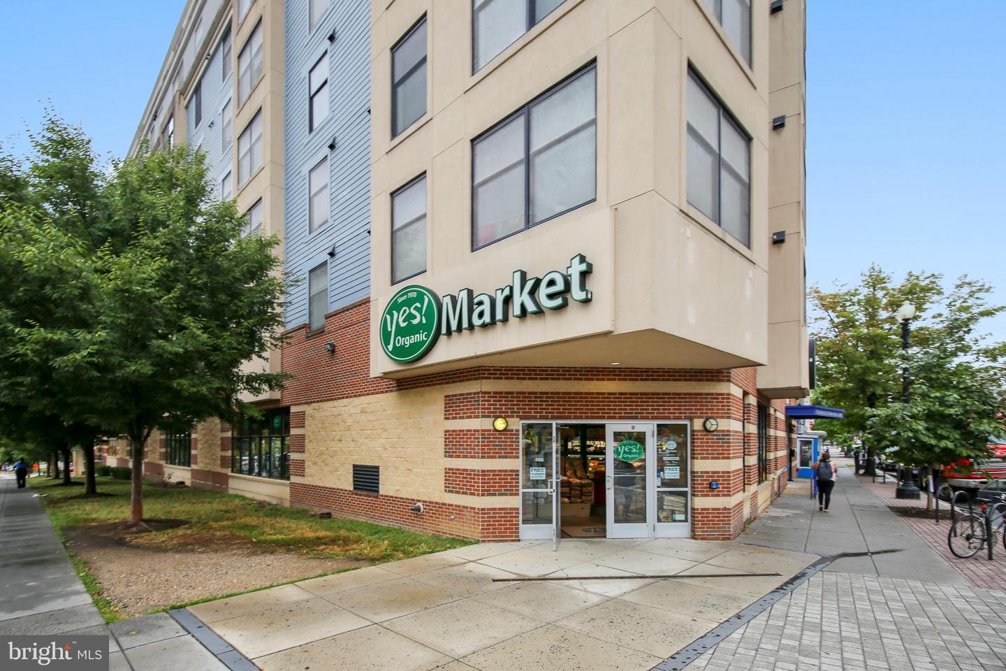5401 9TH ST NW #202, WASHINGTON, District Of Columbia 20011, 1 Bedroom Bedrooms, ,1 BathroomBathrooms,Residential,For sale,5401 9TH ST NW #202,DCDC2201722 MLS # DCDC2201722