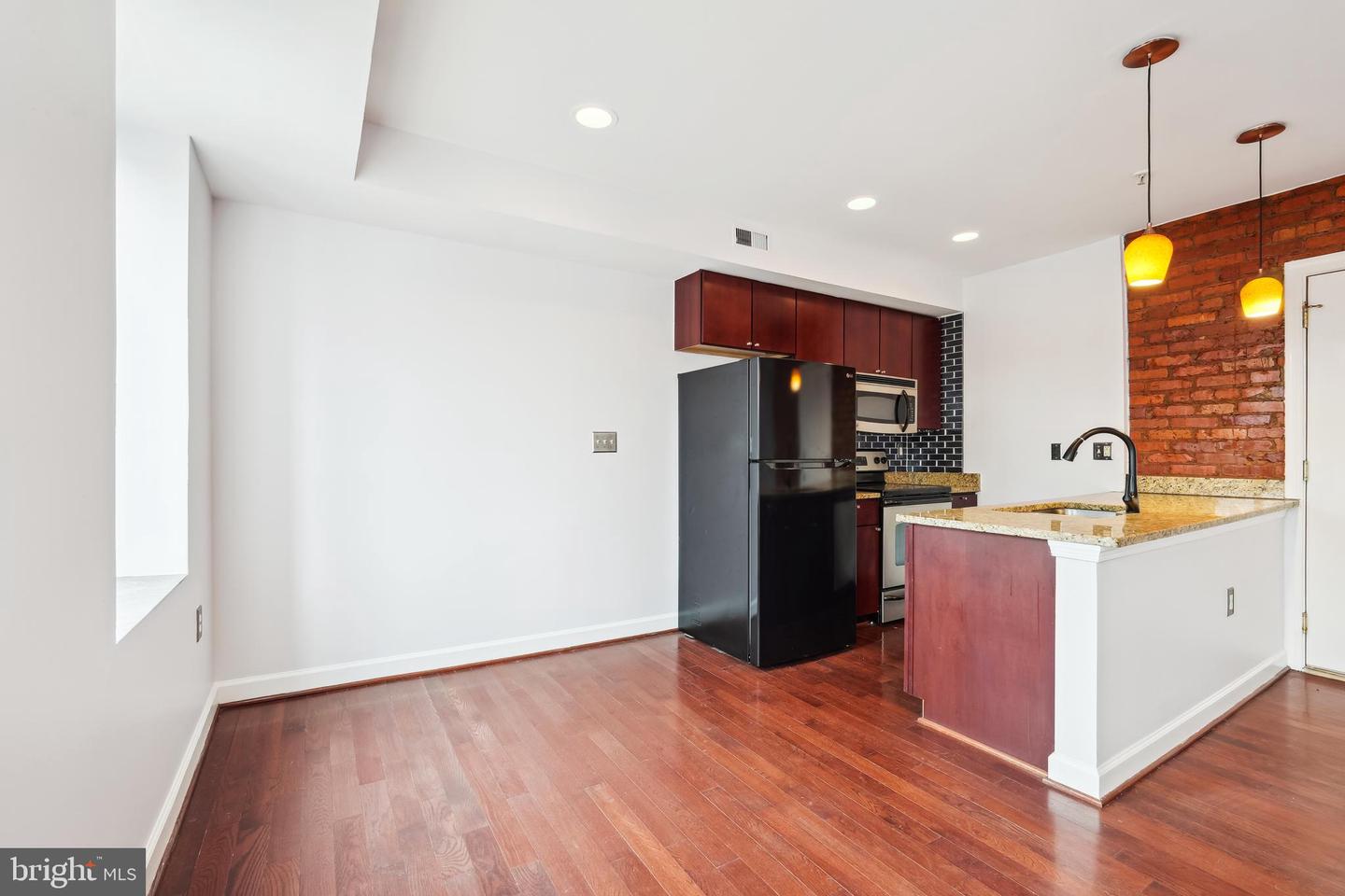 5401 9TH ST NW #202, WASHINGTON, District Of Columbia 20011, 1 Bedroom Bedrooms, ,1 BathroomBathrooms,Residential,For sale,5401 9TH ST NW #202,DCDC2201722 MLS # DCDC2201722