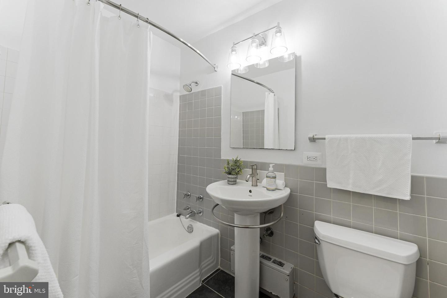 4000 TUNLAW RD NW #603, WASHINGTON, District Of Columbia 20007, ,1 BathroomBathrooms,Residential,For sale,4000 TUNLAW RD NW #603,DCDC2201750 MLS # DCDC2201750