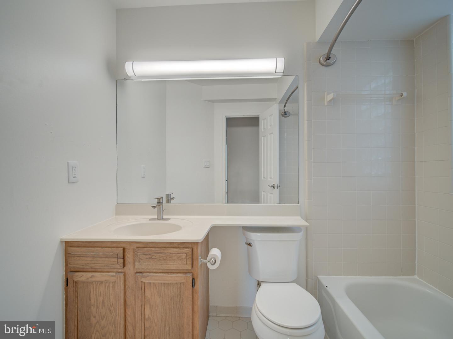 1812 VERNON ST NW #42, WASHINGTON, District Of Columbia 20009, 1 Bedroom Bedrooms, ,1 BathroomBathrooms,Residential,For sale,1812 VERNON ST NW #42,DCDC2201760 MLS # DCDC2201760