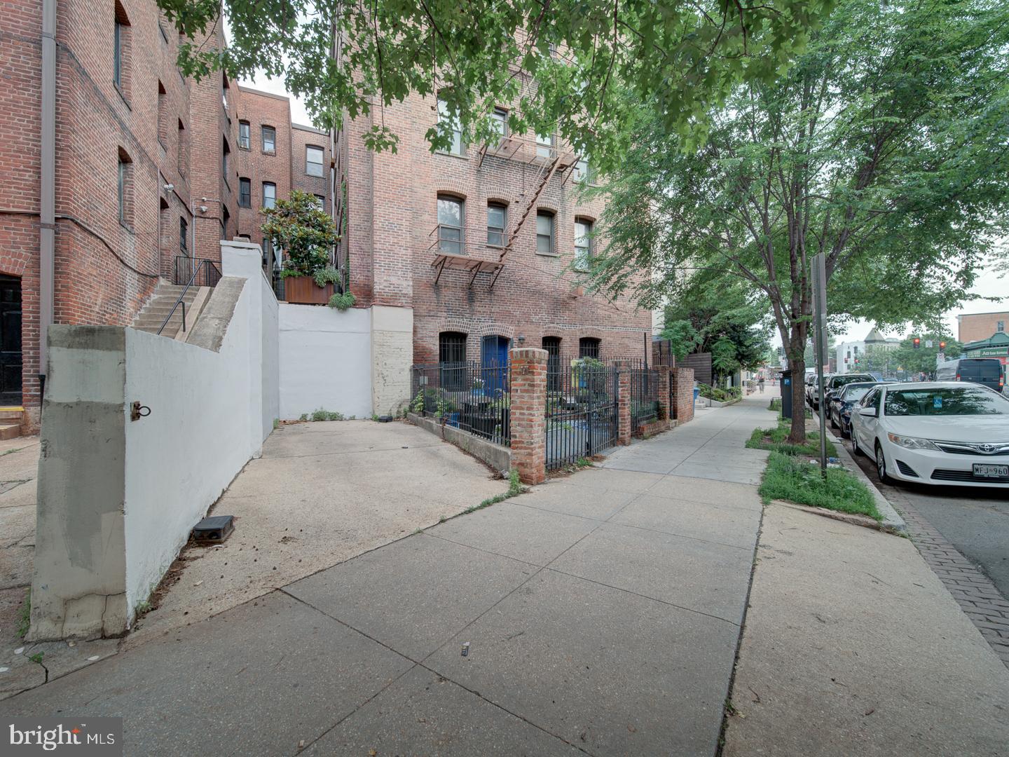 1812 VERNON ST NW #42, WASHINGTON, District Of Columbia 20009, 1 Bedroom Bedrooms, ,1 BathroomBathrooms,Residential,For sale,1812 VERNON ST NW #42,DCDC2201760 MLS # DCDC2201760