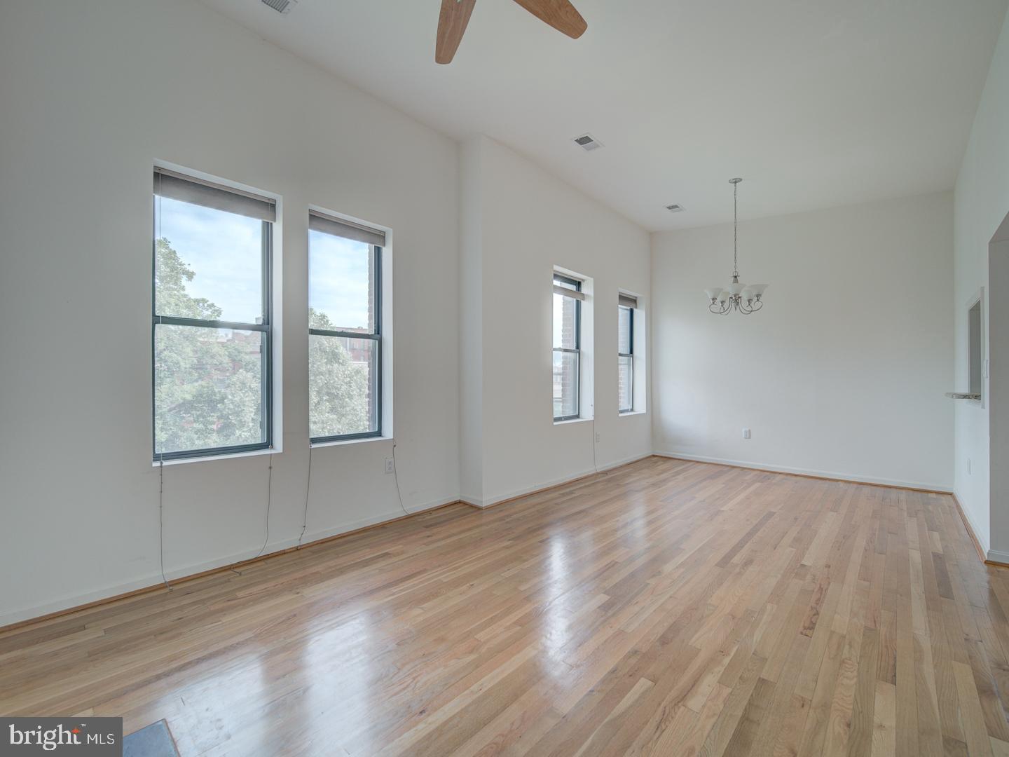 1812 VERNON ST NW #42, WASHINGTON, District Of Columbia 20009, 1 Bedroom Bedrooms, ,1 BathroomBathrooms,Residential,For sale,1812 VERNON ST NW #42,DCDC2201760 MLS # DCDC2201760