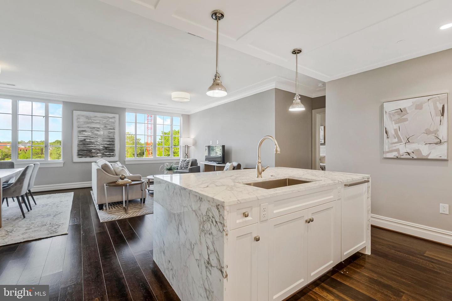 6900 FLEETWOOD RD #322, MCLEAN, Virginia 22101, 2 Bedrooms Bedrooms, ,2 BathroomsBathrooms,Residential,For sale,6900 FLEETWOOD RD #322,VAFX2242266 MLS # VAFX2242266