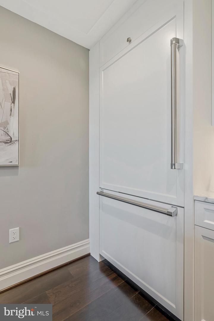 6900 FLEETWOOD RD #322, MCLEAN, Virginia 22101, 2 Bedrooms Bedrooms, ,2 BathroomsBathrooms,Residential,For sale,6900 FLEETWOOD RD #322,VAFX2242266 MLS # VAFX2242266