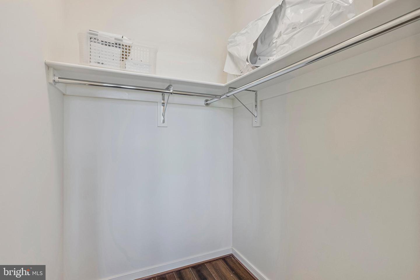 6900 FLEETWOOD RD #322, MCLEAN, Virginia 22101, 2 Bedrooms Bedrooms, ,2 BathroomsBathrooms,Residential,For sale,6900 FLEETWOOD RD #322,VAFX2242266 MLS # VAFX2242266