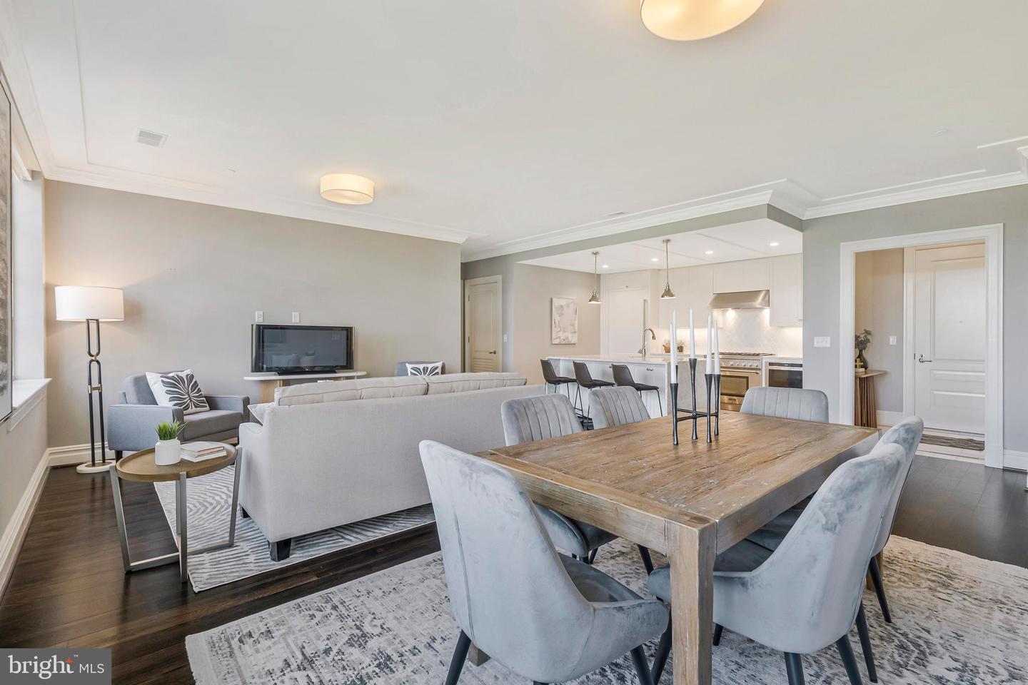 6900 FLEETWOOD RD #322, MCLEAN, Virginia 22101, 2 Bedrooms Bedrooms, ,2 BathroomsBathrooms,Residential,For sale,6900 FLEETWOOD RD #322,VAFX2242266 MLS # VAFX2242266