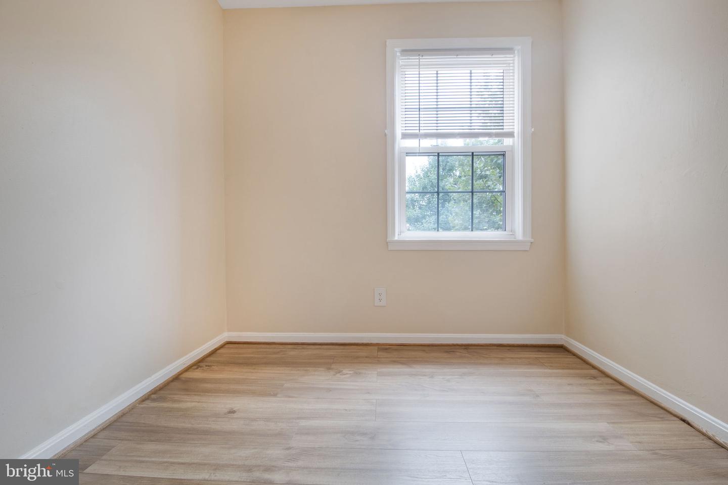 3923 PENNSYLVANIA AVE SE #201, WASHINGTON, District Of Columbia 20020, 2 Bedrooms Bedrooms, ,1 BathroomBathrooms,Residential,For sale,3923 PENNSYLVANIA AVE SE #201,DCDC2201764 MLS # DCDC2201764