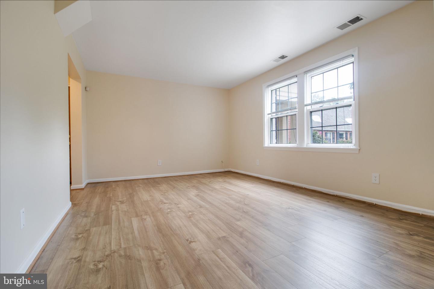 3923 PENNSYLVANIA AVE SE #201, WASHINGTON, District Of Columbia 20020, 2 Bedrooms Bedrooms, ,1 BathroomBathrooms,Residential,For sale,3923 PENNSYLVANIA AVE SE #201,DCDC2201764 MLS # DCDC2201764