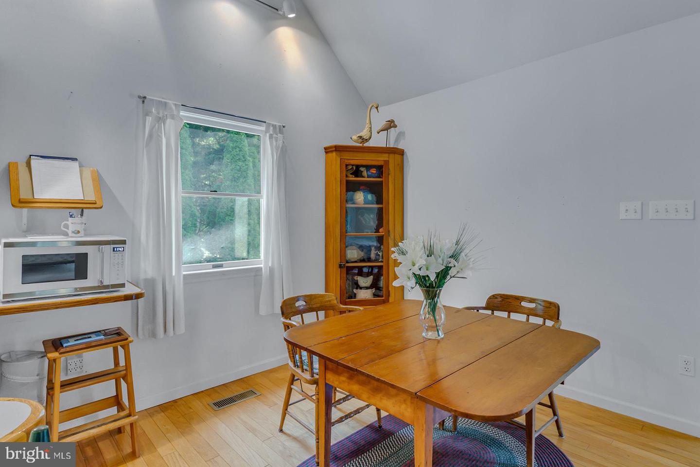 500 ROCK TOWN RD, REEDVILLE, Virginia 22539, 2 Bedrooms Bedrooms, 4 Rooms Rooms,1 BathroomBathrooms,Residential,For sale,500 ROCK TOWN RD,VANV2001610 MLS # VANV2001610
